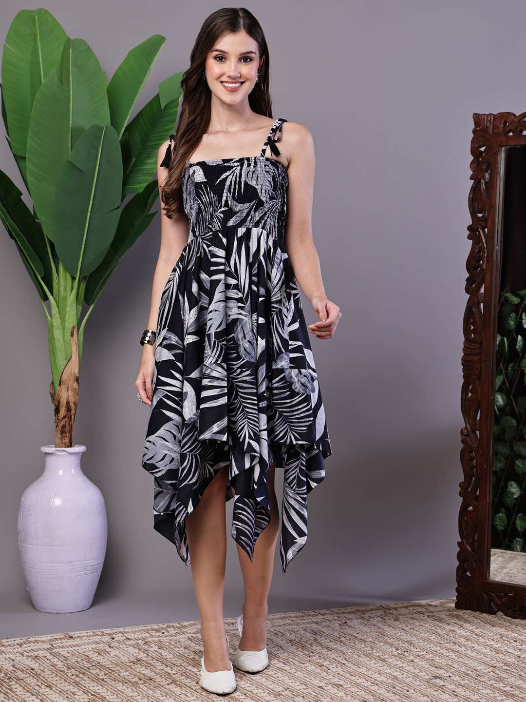 Women's Black & White Leaf Print Cotton Handkerchief Hem Dress Midi Dresses - XL