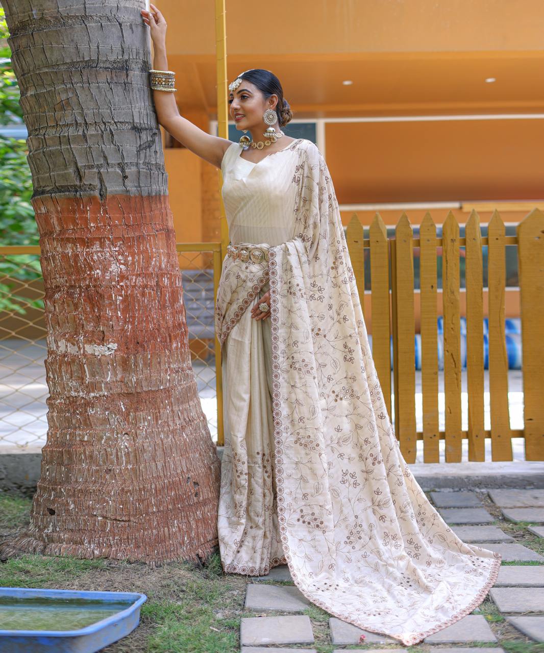 Women's Royal Prussian Blue Georgette Saree with Intricate Silver Thread & Mirror Work Embroidery â Perfect for Festive & Wedding Celebrations - Cream/Off-White